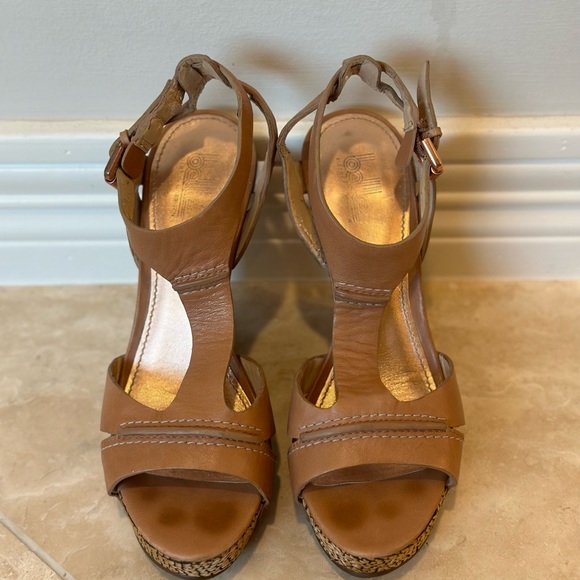 Belle Sigerson Morrison Wedges - Picture 7 of 7
